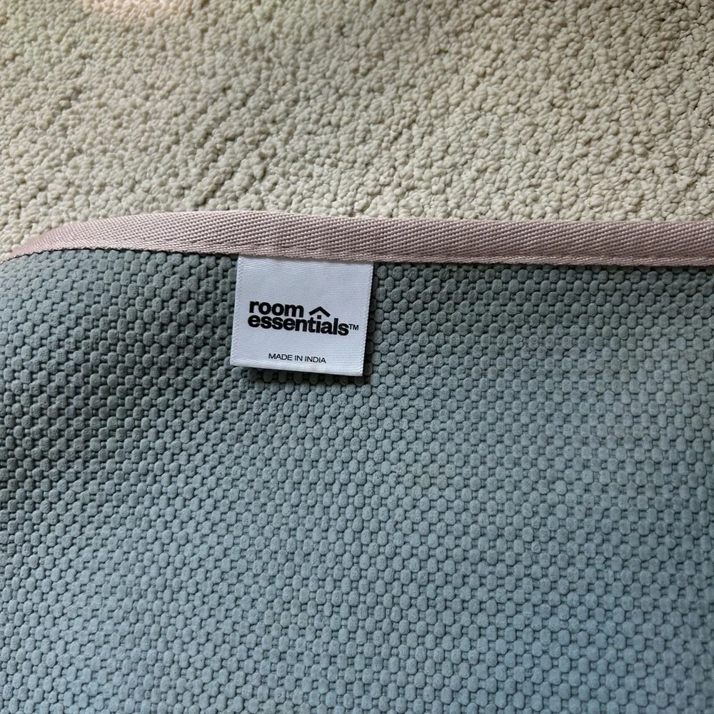 strawberry bath mat